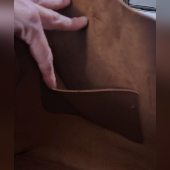 Chic Tan Leather Tote with Tassel - Picture 8 of 12